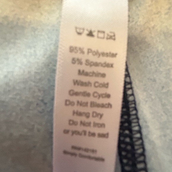 Lularoe Tall and Curvy 2 leggings - Picture 4 of 5